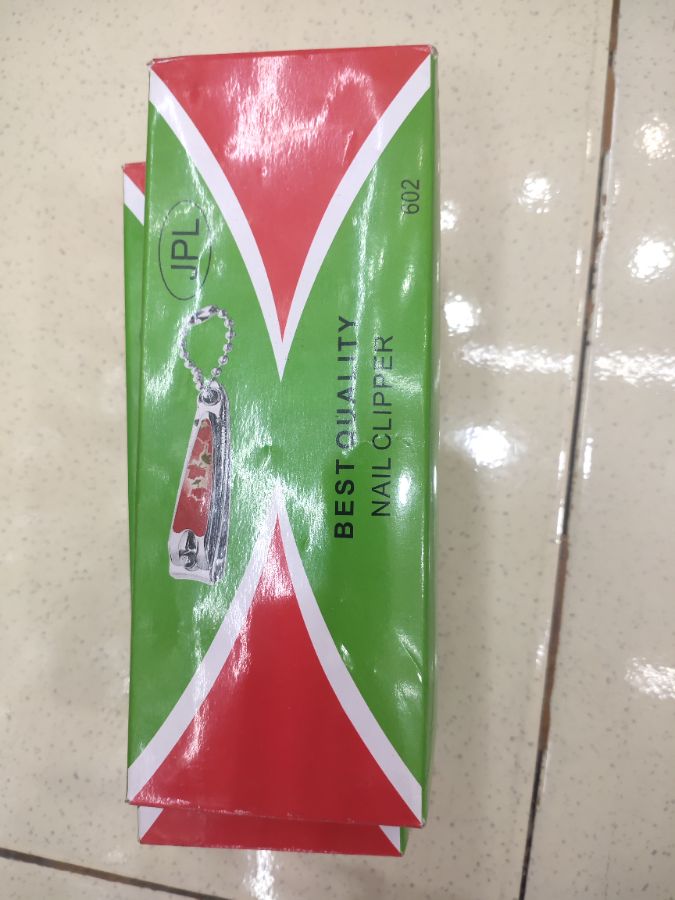 Gunting kuku 