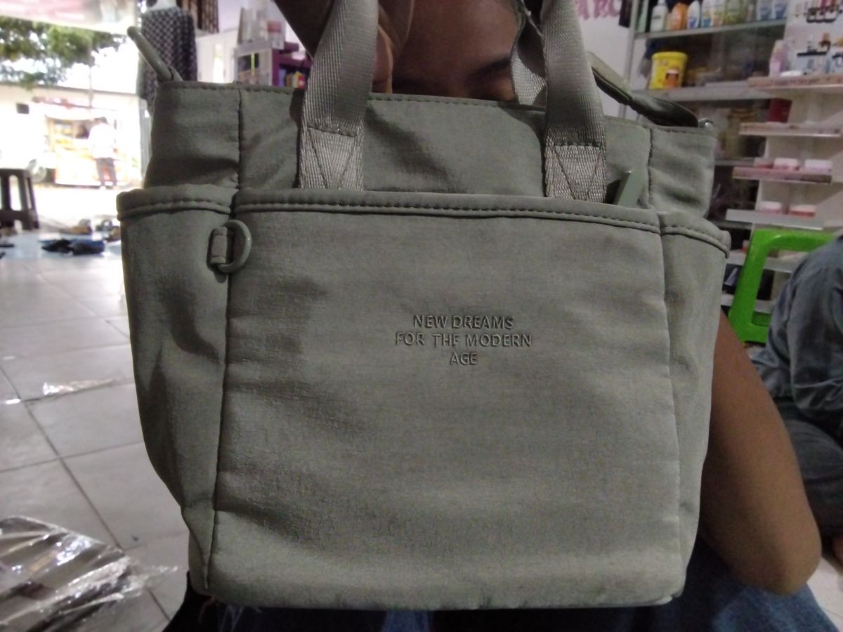 Lunch Box 371