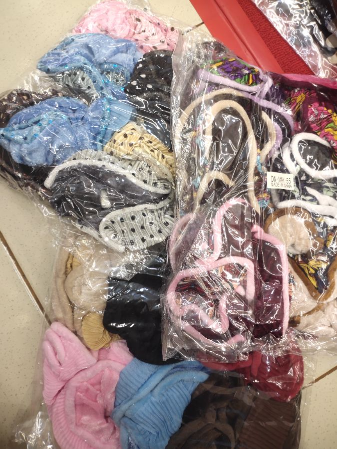 Ikat rambut isi 12 