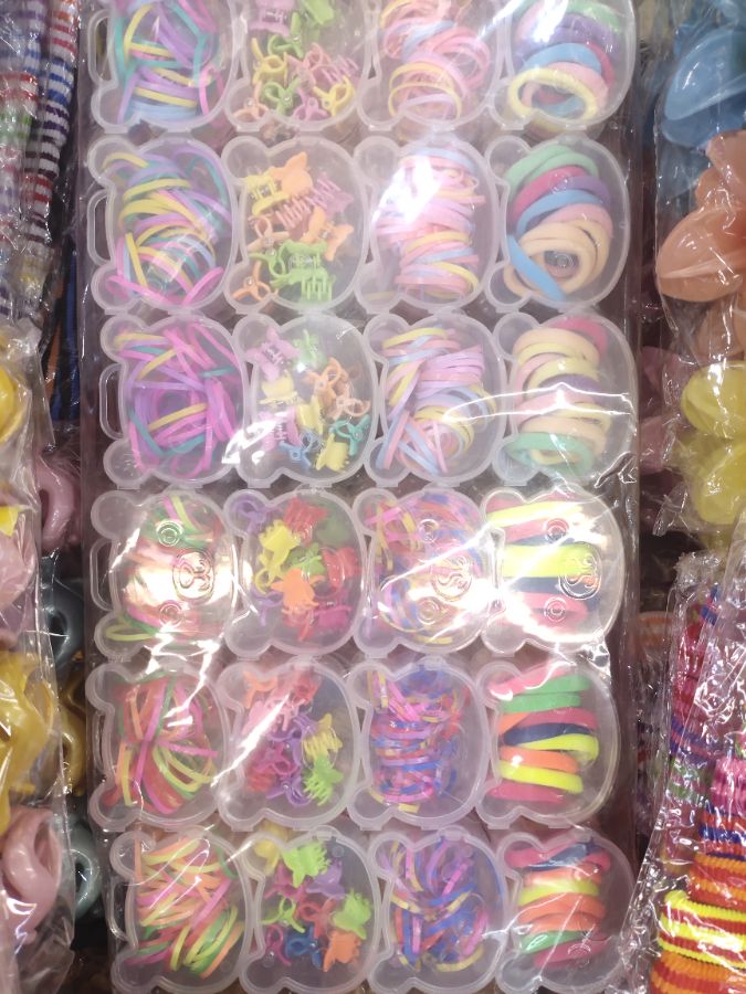 Ikat rambut set box 