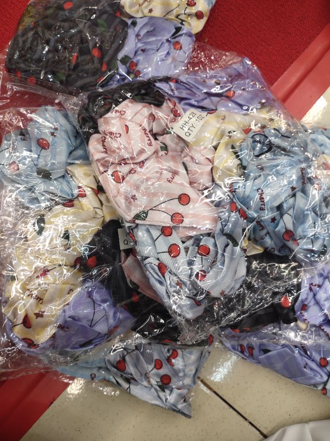 Ikat rambut isi 12 