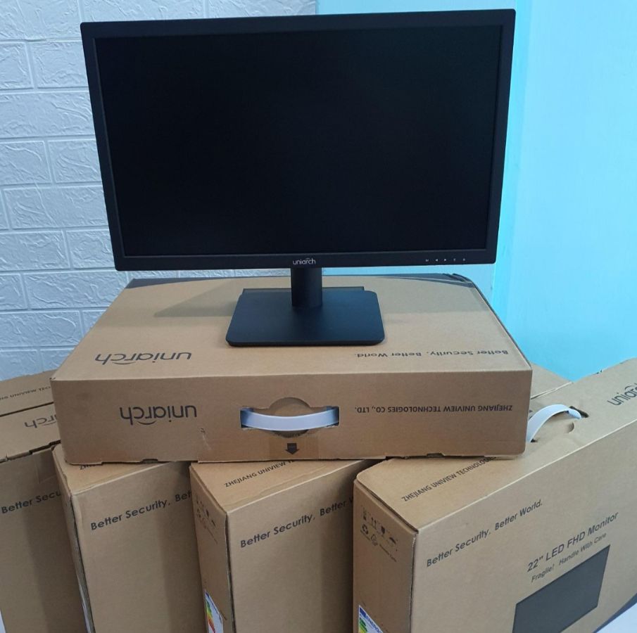 LED MONITOR UNIARCH 22 INCH (21.5)