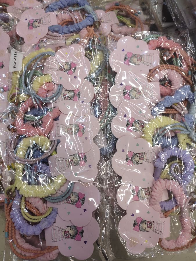 Ikat rambut isi 12 