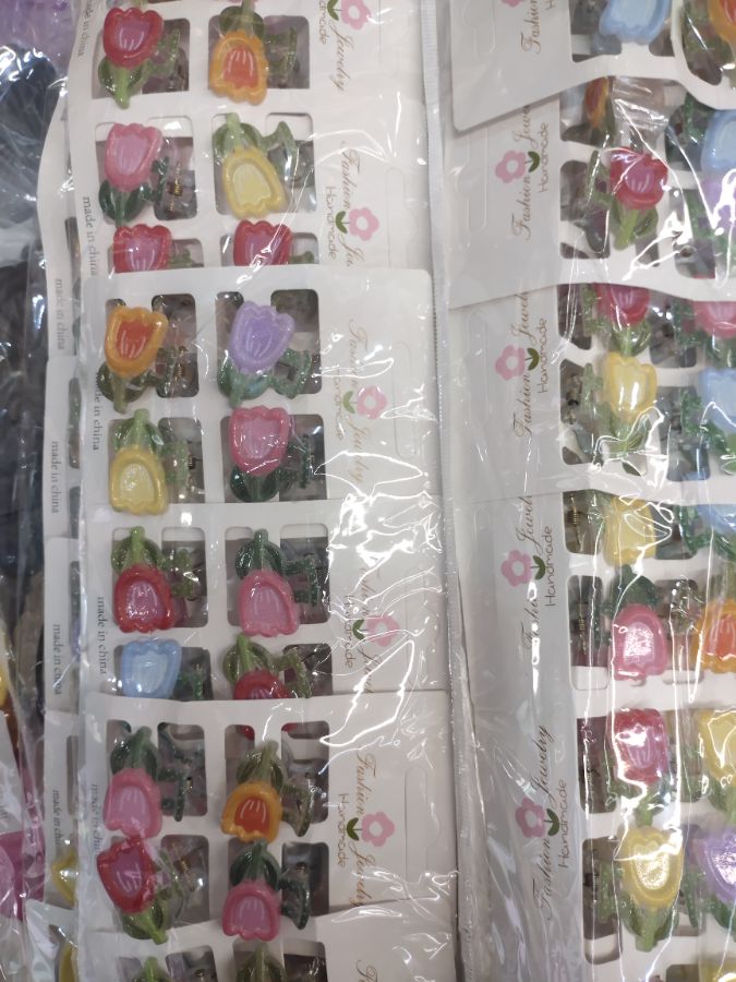 Jepitan tulip kar
