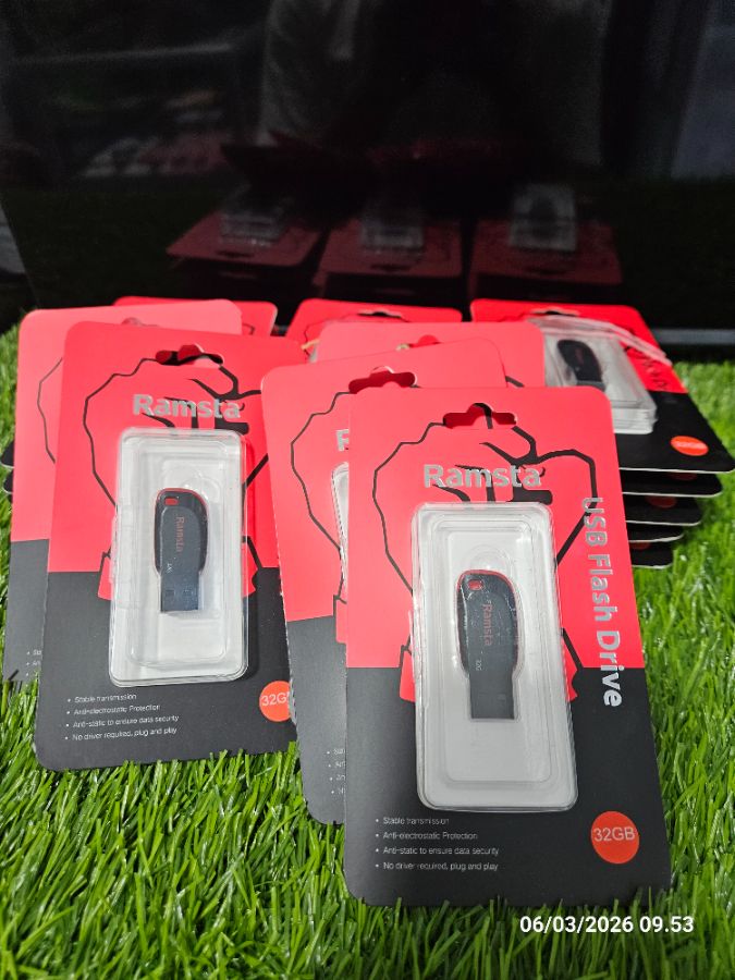 FLASHDISK RAMSTA 32GB