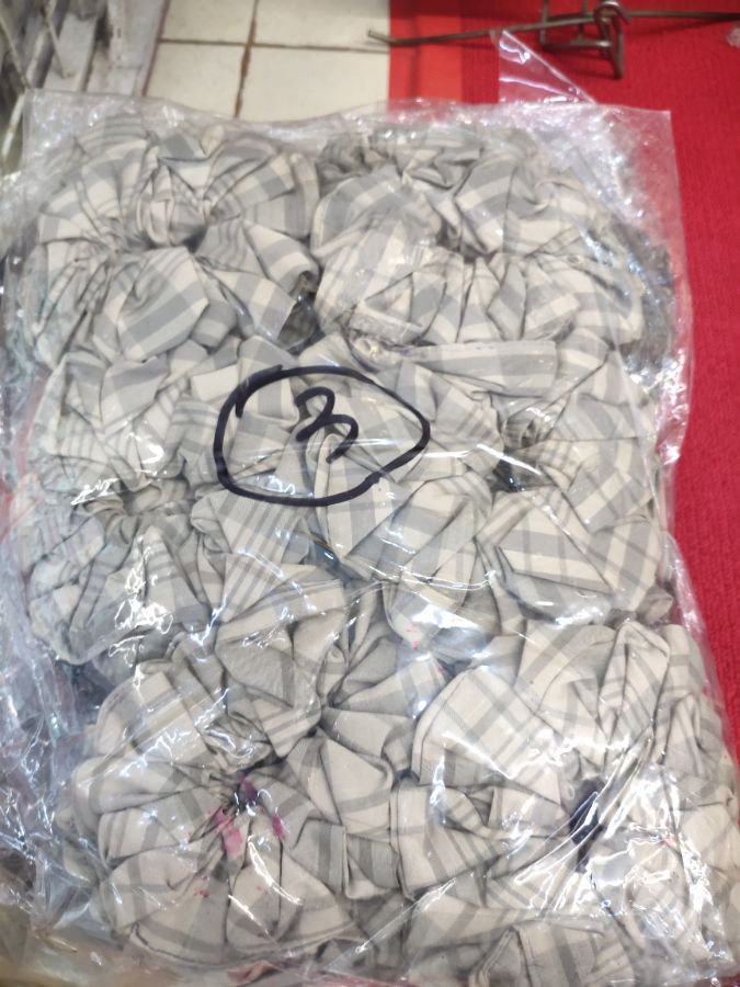 Ikat rambut isi 12 