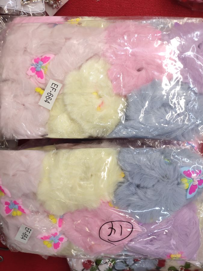Ikat rambut bulu isi 12 