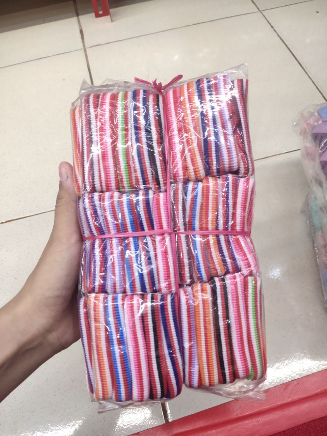 Ikat rambut salur