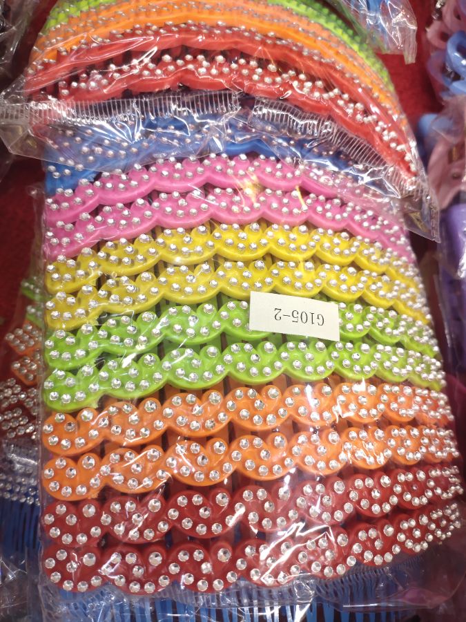 Sirkam warna isi 12 