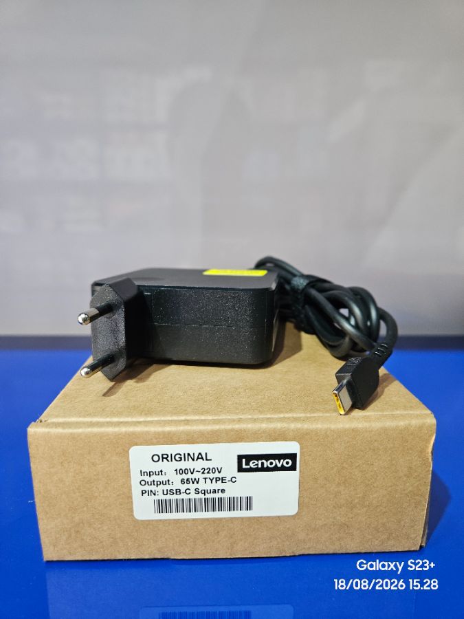 ADAPTOR LENOVO TYPE-C 65W SQUARE HOLOGRAM