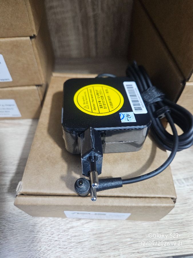 ADAPTOR ASUS 19V 2.37A 4.5*3.0 JARUM
