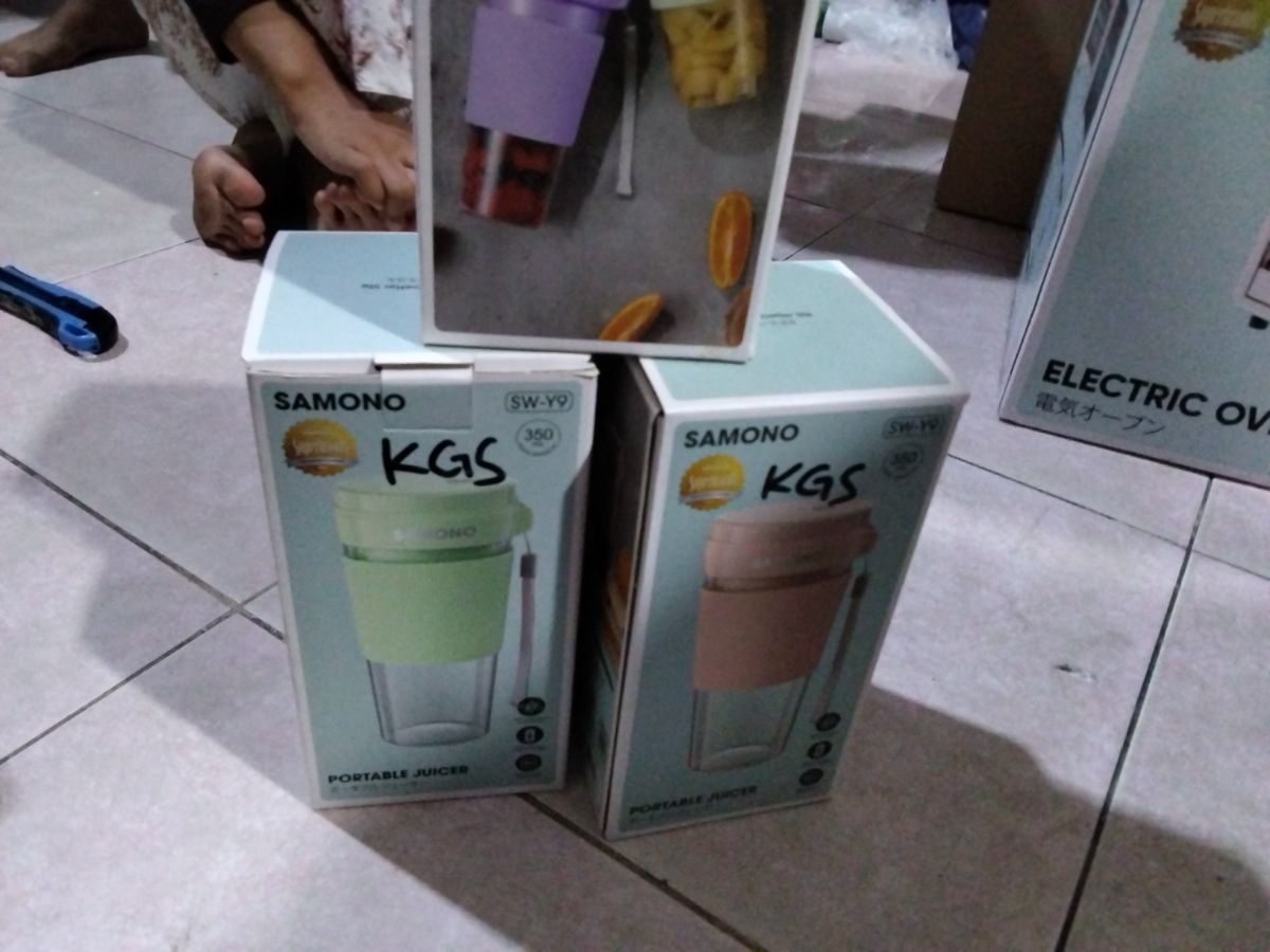Portable juicer