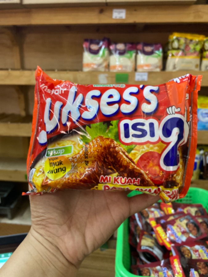 MIE SUKSESS ISI 2 AYAM BAWANG