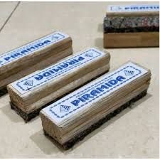 PHP KAYU PIRAMIDA