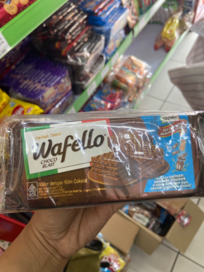 WAFELLO CHOCO BLAST 10X17GR