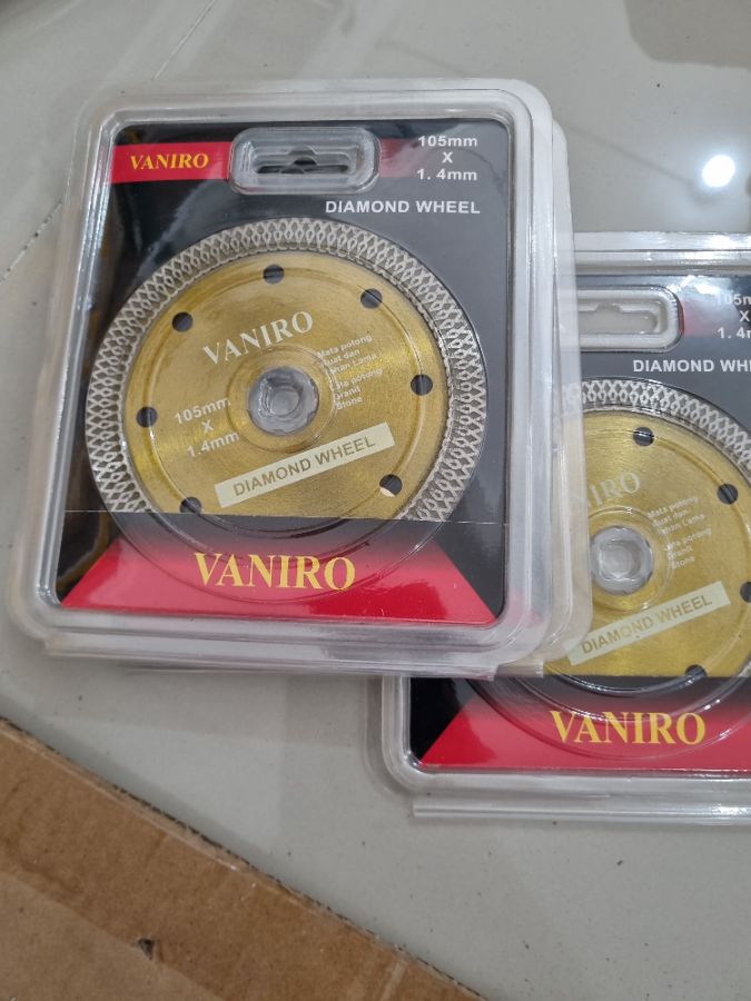 Mata potong keramik Vaniro