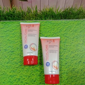 RED A Facial foam moisturizing action