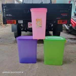 Toples eldora