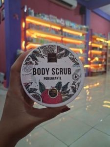 Scarlet bodyscrub pomegrante