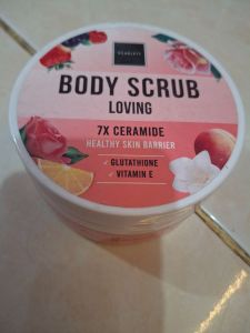 Scarlet body scrub loving