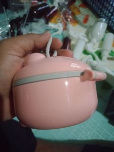 Tempat susu besar