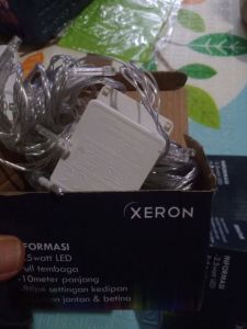 Lampu tember kelip warna