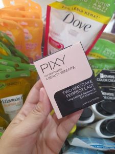 Pixy Two Way Cake Perfect Last