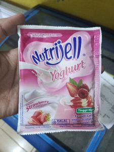 Nutrijel Yoghurt Strawberry 30gr 