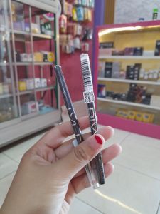 Pixy Line Shadow hitam