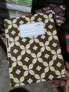 Buku quarto A5 isi 100