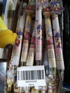 Pena karakter labubu