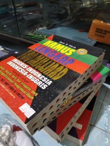 Kamus lengkap 100 milyar