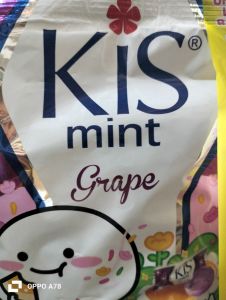 Permen kiss grape