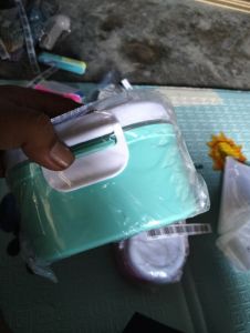 Toples tempat susu