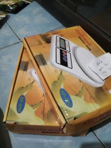 Alat timbangan kue