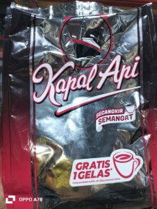 Kopi KAPAL API besar 