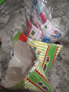 Topi kertas ultah