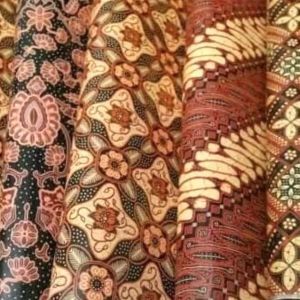 KERTAS KADO BATIK
