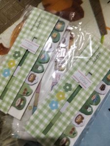 Pembatas buku model lonjong
