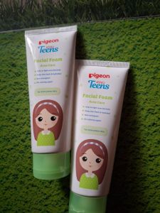 Pigeon Facial Foam acne care 100g