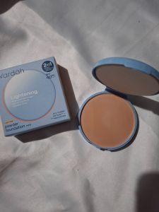 Wardah lightening refil spf40 shade 03