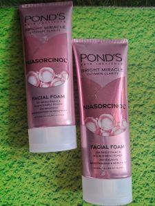 Ponds bright miracle facial foam 100g