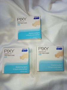 Pixy refill two way cake 05 Natural White