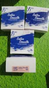 Satin smooth face powder 02