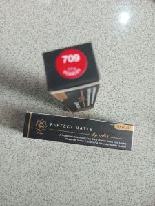 Viva lipstick perfect matte lip color 709