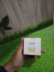 Nuface nu glow bright day cream