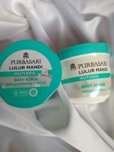 Purbasari Lulur Mutiara VIT E 200g