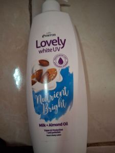 LOVELY WHITE UV NUTRIENT BRIGHT 500ML