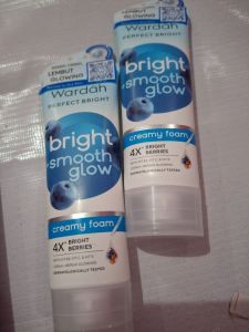 WARDAH FACIAL FOAM BRIGHT SMOOTH GLOW 50ml