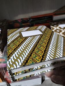 Buku tulis quarto a5 isi 200